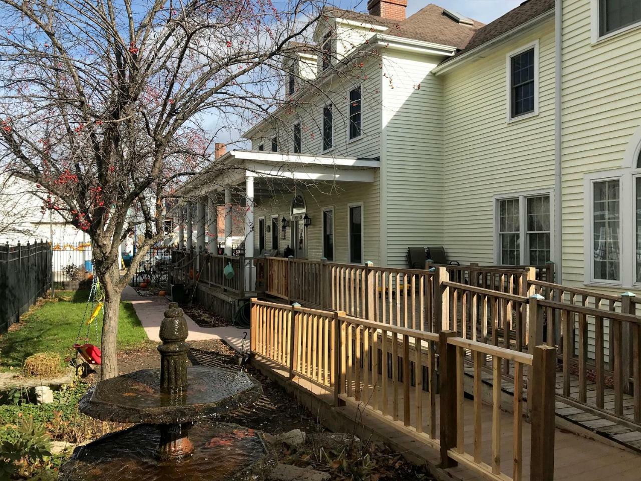 Andor Wenneson Historic Inn Peterson 외부 사진