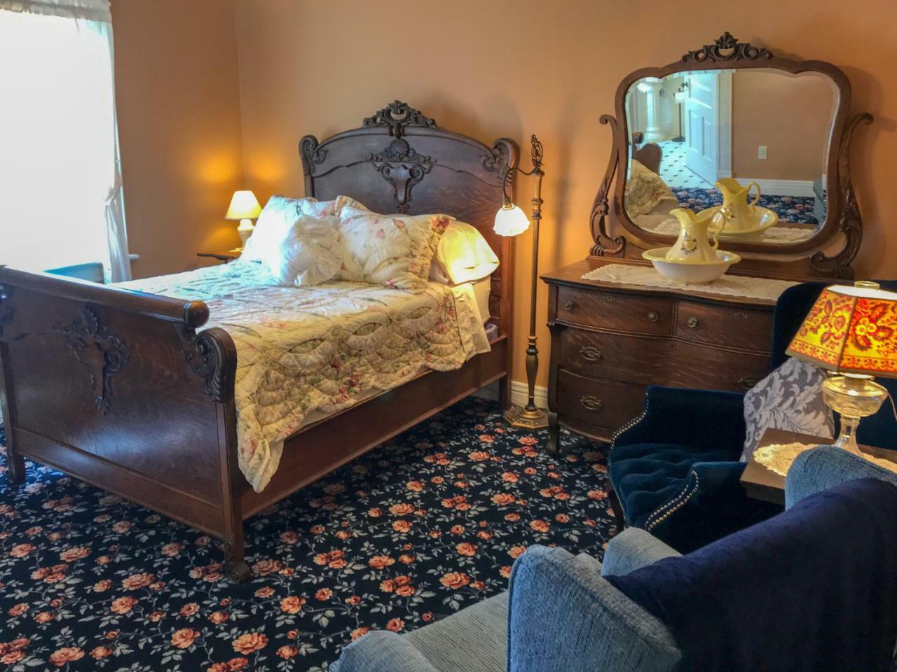 Andor Wenneson Historic Inn Peterson 외부 사진