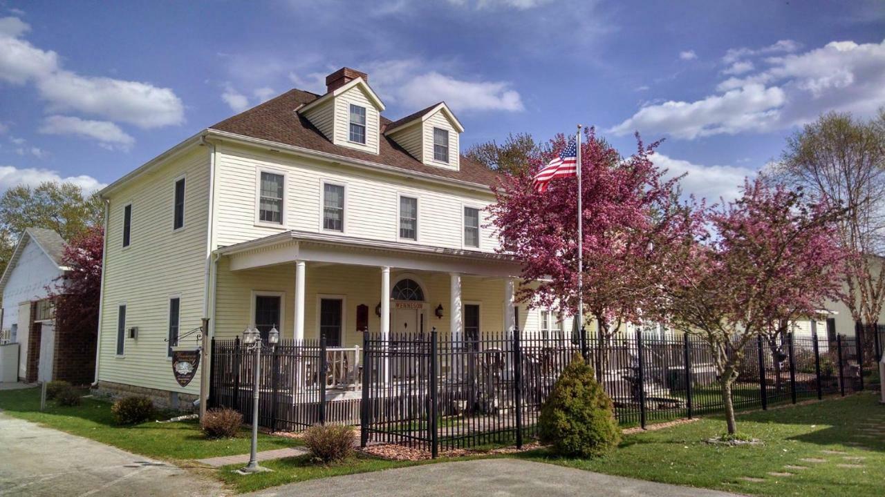 Andor Wenneson Historic Inn Peterson 외부 사진