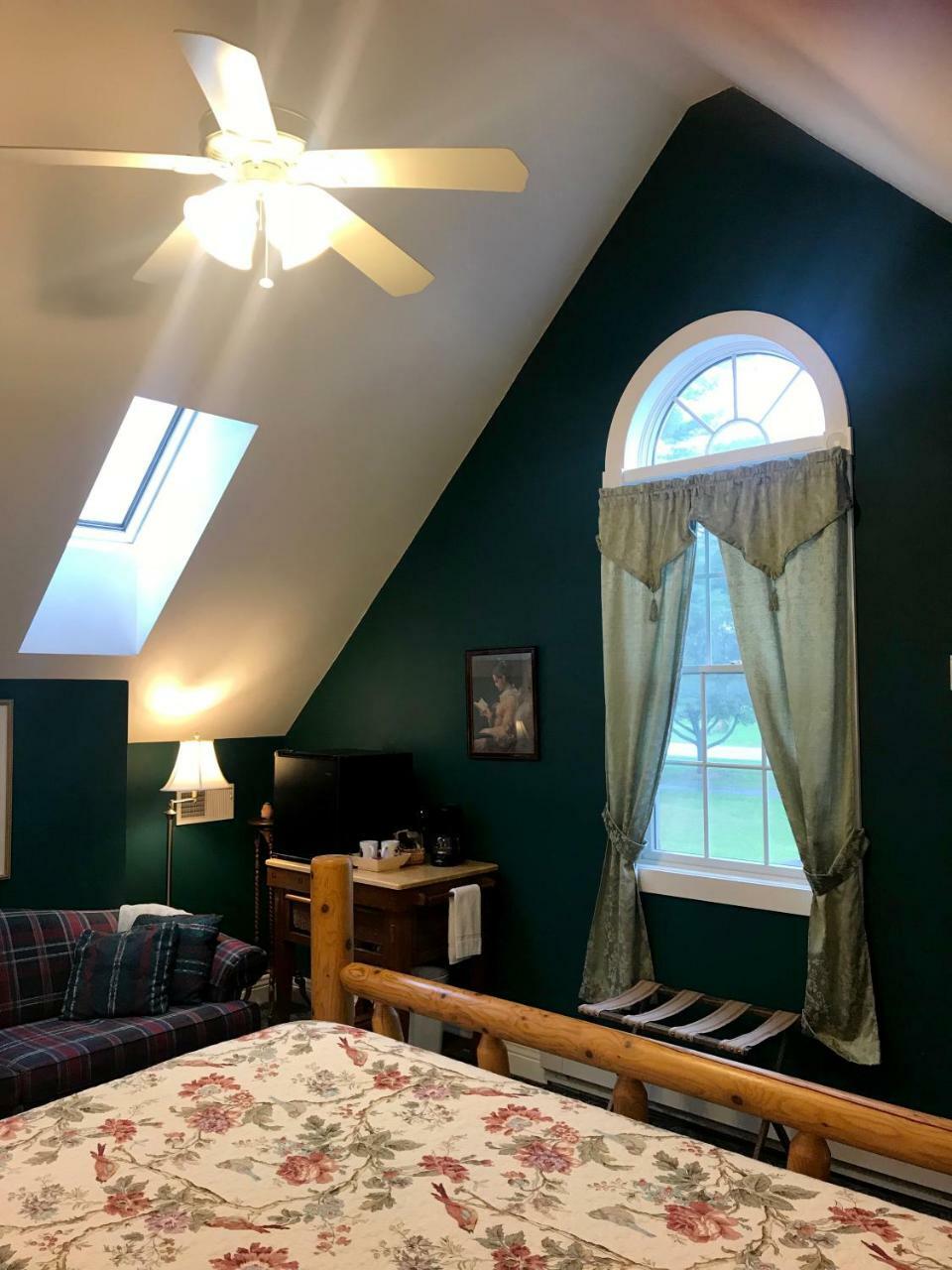 Andor Wenneson Historic Inn Peterson 외부 사진