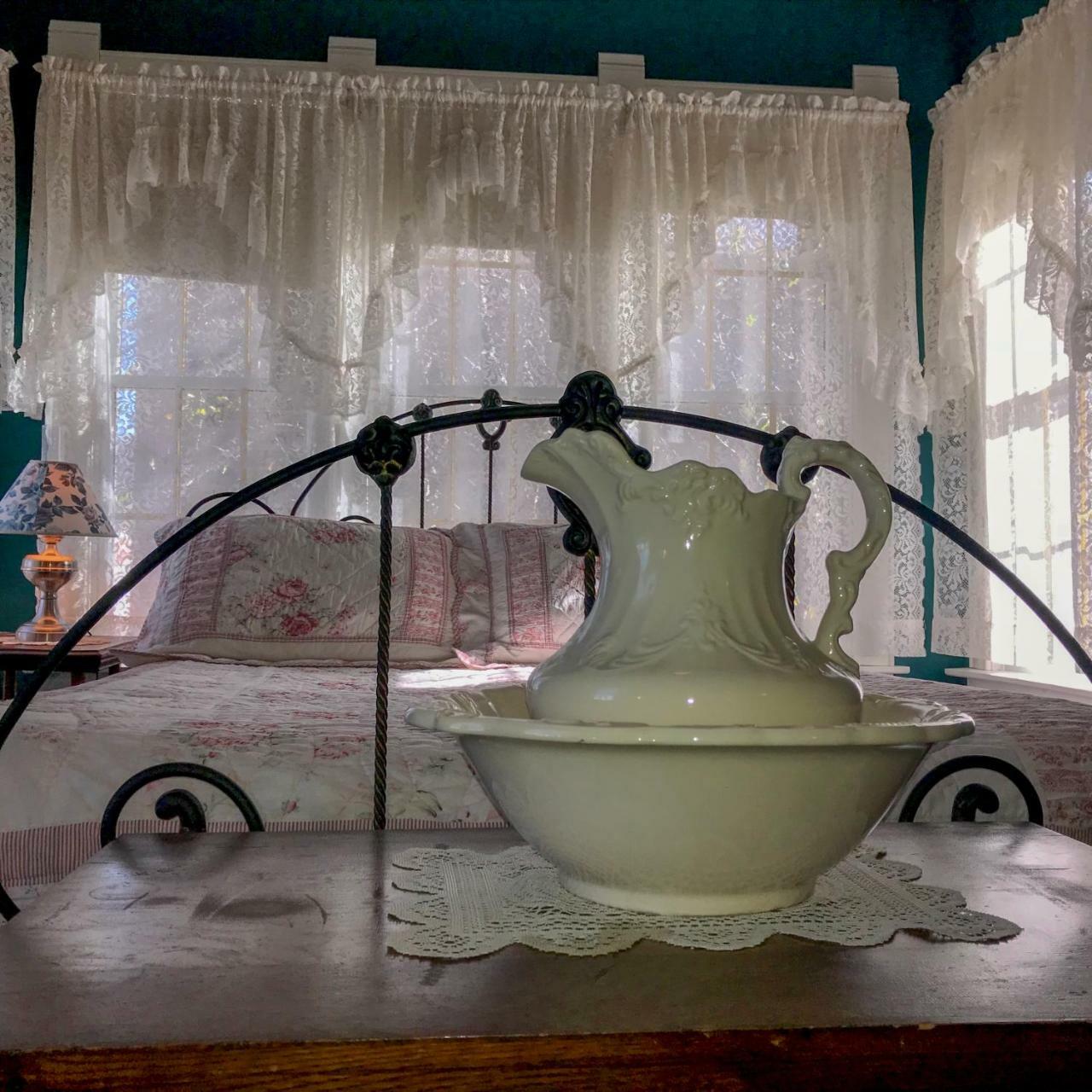 Andor Wenneson Historic Inn Peterson 외부 사진