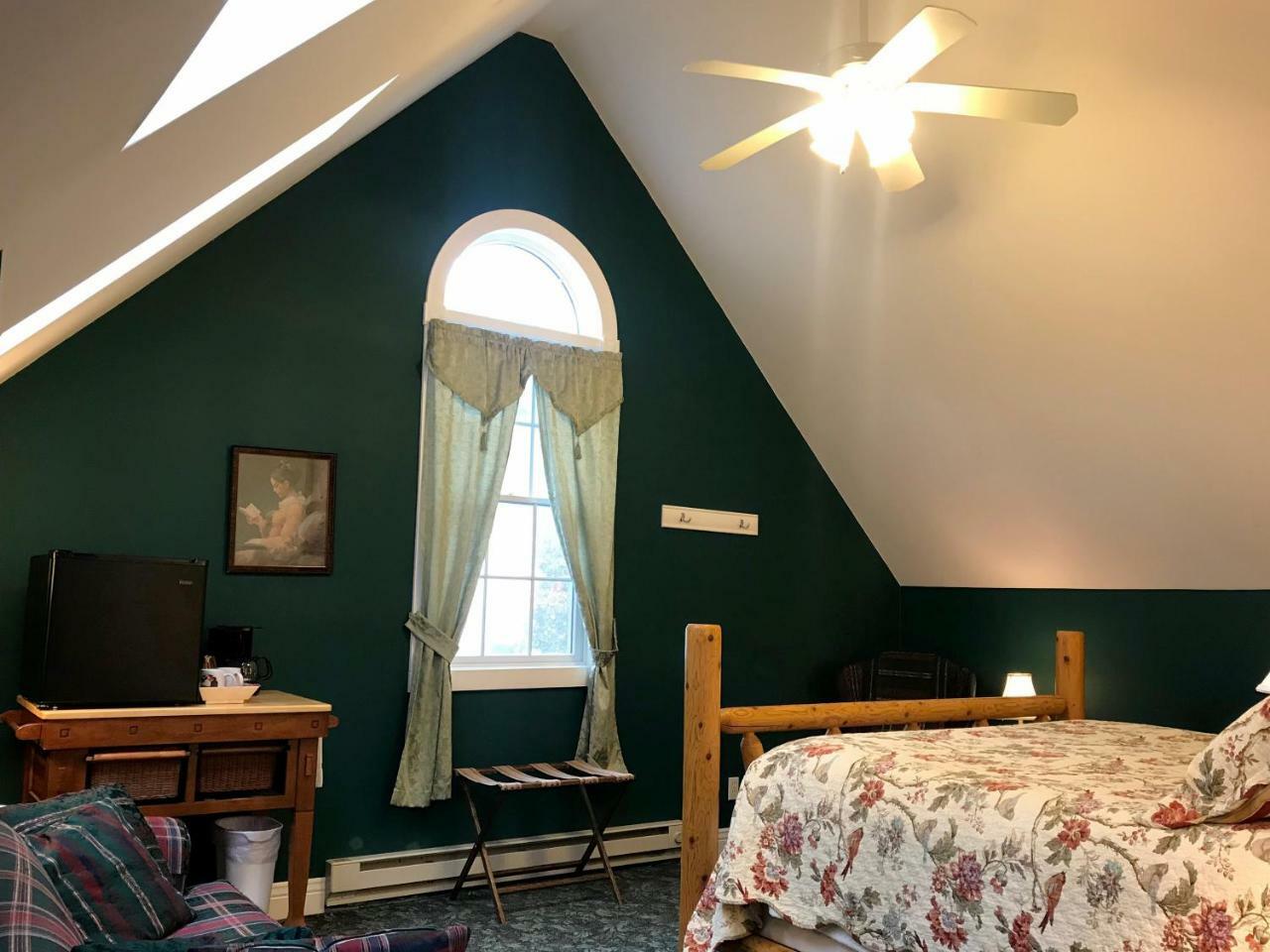 Andor Wenneson Historic Inn Peterson 외부 사진